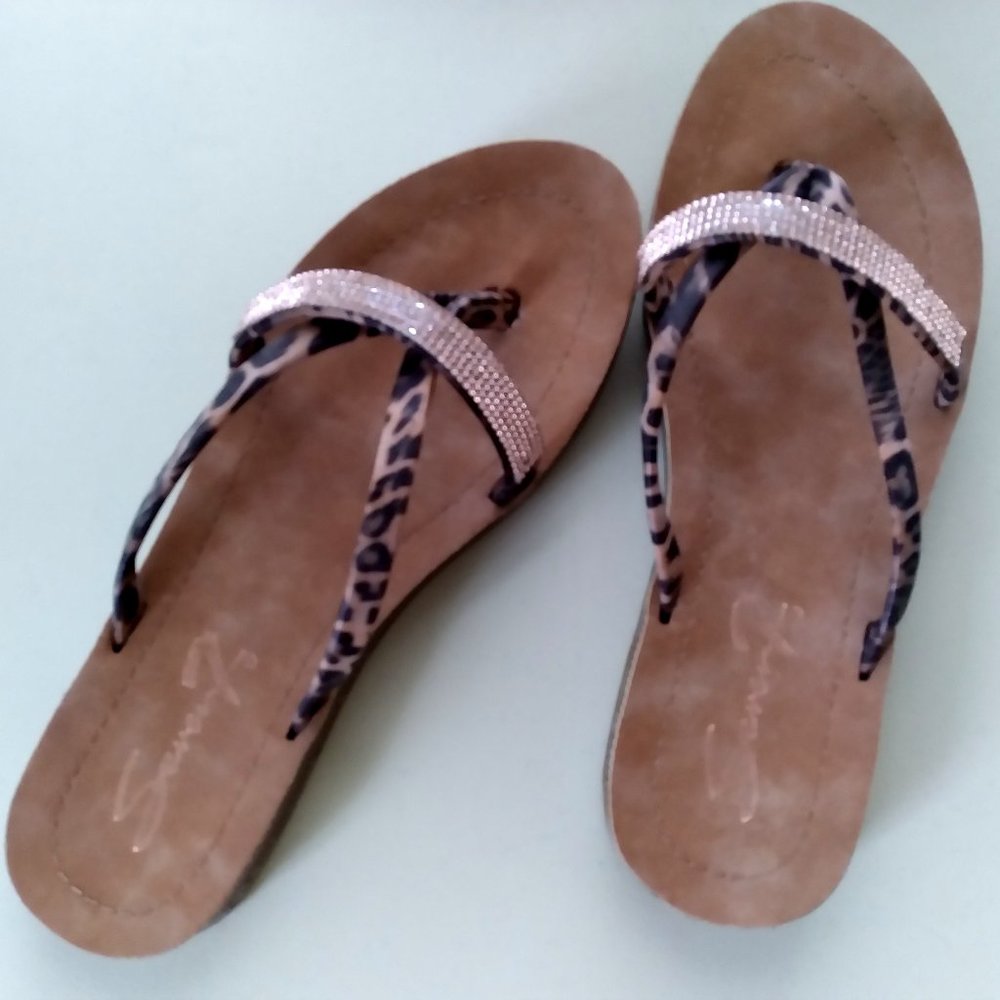 SEVEN7 Woman's Thong Flip-Flop Sandal SIZE 9 ~ Animal-Print Jeweled *New*